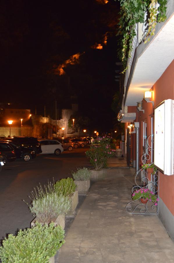 Apartments Qualitas Kotor Exterior foto